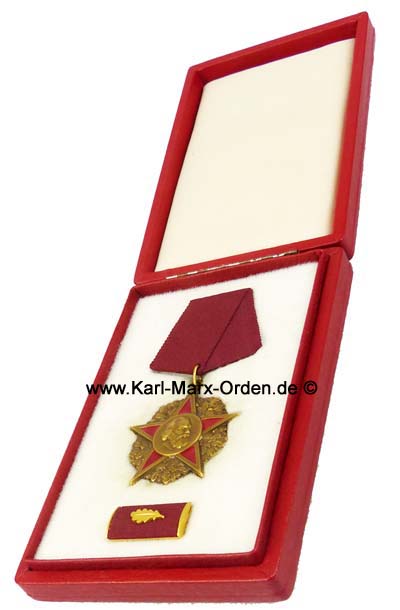 Karl Marx Orden 3. Variante ohne Nummer