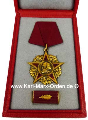 Karl Marx Orden 1. Variante mit Nummer